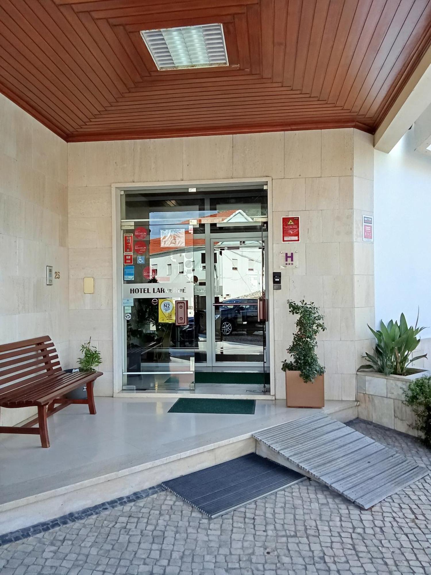 Hotel Larverde Serta Bagian luar foto